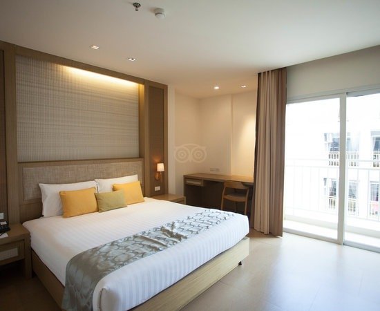 4* The Ashlee Plaza Patong Hotel & Spa or similar